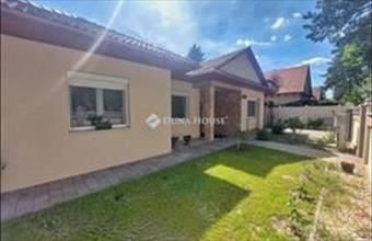 Eladó Dunakeszi családi ház hirdetés (38684396)