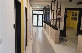 Eladó Budapest IX. kerületi iroda irodaházban hirdetés (44432617)