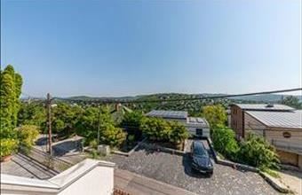 Eladó Budapest II. kerületi családi ház hirdetés (77765274)