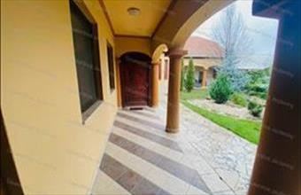 Eladó Jászberényi családi ház hirdetés (24674377)