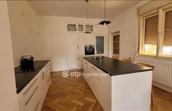 Eladó Jászberényi családi ház hirdetés (92137236)