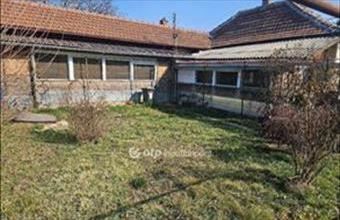 Eladó Szolnoki családi ház hirdetés (87631341)