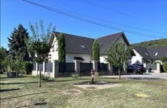 Eladó Szekszárdi családi ház hirdetés (54347634)