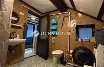 Eladó Vecsési házrész hirdetés (52495657)