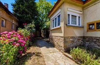 Eladó Keszthelyi családi ház hirdetés (15876749)