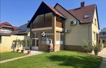 Eladó Kecskeméti családi ház hirdetés (83132653)