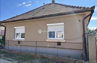 Eladó Turai családi ház hirdetés (53923992)