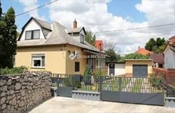 Eladó Siklósi családi ház hirdetés (24443583)