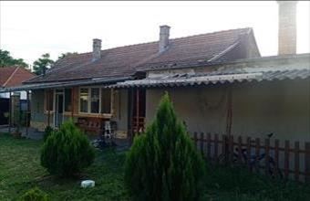 Eladó Bajai családi ház hirdetés (77943928)