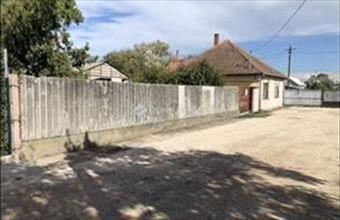 Eladó Kecskeméti családi ház hirdetés (78411544)