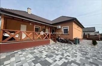 Eladó Vecsési családi ház hirdetés (42772295)