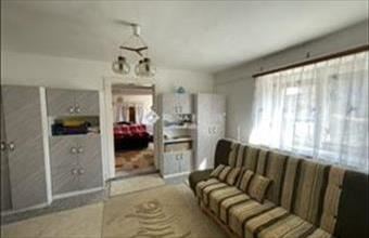 Eladó Lábatlani családi ház hirdetés (89986849)