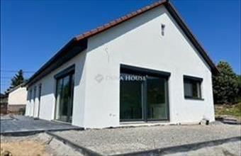 Eladó Pécsi családi ház hirdetés (42364523)