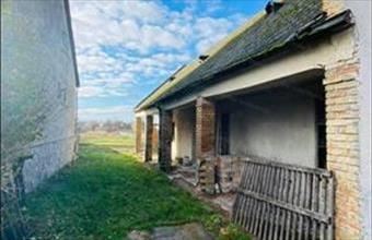 Eladó Komáromi lakóövezeti telek hirdetés (38355777)