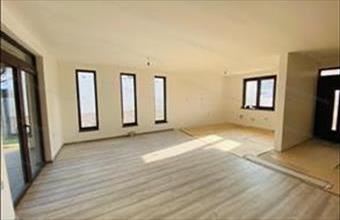 Eladó Komáromi családi ház hirdetés (25237237)