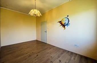 Eladó Komáromi tégla lakás hirdetés (99744533)