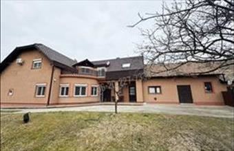 Eladó Lórévi családi ház hirdetés (68539633)