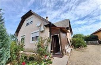 Eladó Koroncói családi ház hirdetés (73793933)