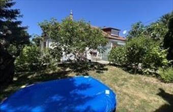 Eladó Budapest III. kerületi ikerház hirdetés (86777995)