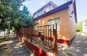 Eladó Budapest XV. kerületi családi ház hirdetés (14858393)