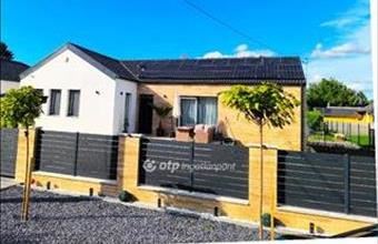 Eladó Százhalombattai családi ház hirdetés (76755997)