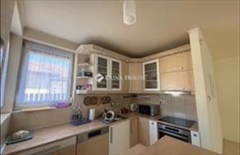 Eladó Vecsési házrész hirdetés (92947776)