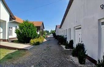 Eladó Tápiószelei sorház hirdetés (48832924)