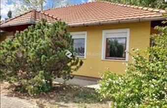 Eladó Békéscsabai családi ház hirdetés (25582939)