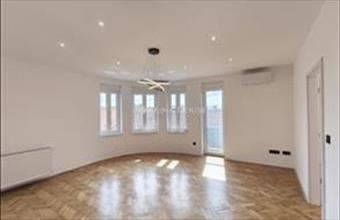 Eladó Pécsi tégla lakás hirdetés (73347347)