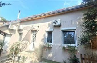 Eladó Budapest III. kerületi ikerház hirdetés (36764117)