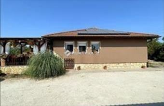 Eladó Kecskeméti családi ház hirdetés (94978268)