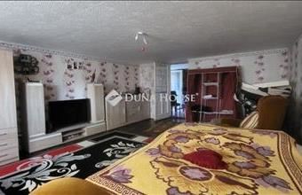 Eladó Sáregresi családi ház hirdetés (94426744)