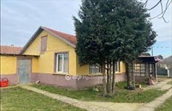 Eladó Dombrádi családi ház hirdetés (44914284)