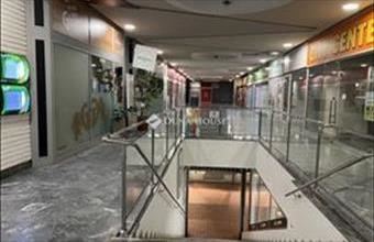 Eladó Veszprémi üzlethelyiség üzletházban hirdetés (75726297)
