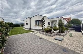 Eladó Veszprémi családi ház hirdetés (73329722)