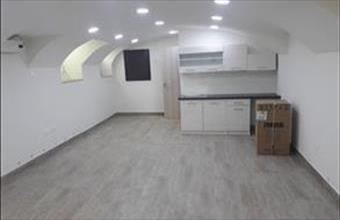 Eladó Budapest XIII. kerületi üzlethelyiség utcafronton hirdetés (58147323)