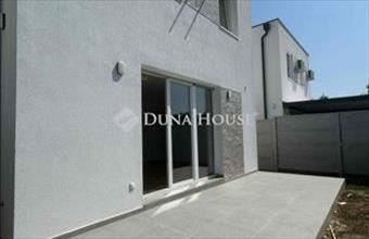 Eladó Vecsési családi ház hirdetés (23337375)