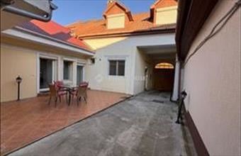 Eladó Kecskeméti családi ház hirdetés (97443657)