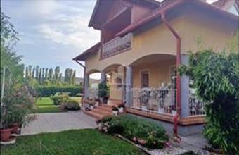 Eladó Balatonalmádi családi ház hirdetés (48374324)