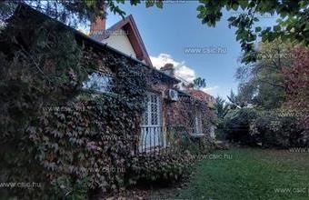 Eladó Budapest XII. kerületi családi ház hirdetés (78353384)