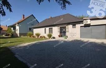 Eladó Izsáki családi ház hirdetés (34173428)