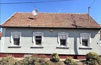 Eladó Szolnoki családi ház hirdetés (37247927)