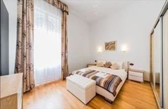 Eladó Budapest VI. kerületi tégla lakás hirdetés (63638597)