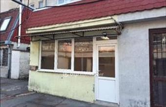 Eladó Szolnoki üzlethelyiség utcafronton hirdetés (91327775)