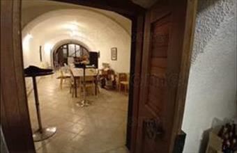 Eladó Győri üzlethelyiség üzletházban hirdetés (68353364)