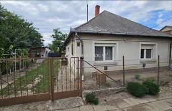 Eladó Mezőszentgyörgyi családi ház hirdetés (77266494)