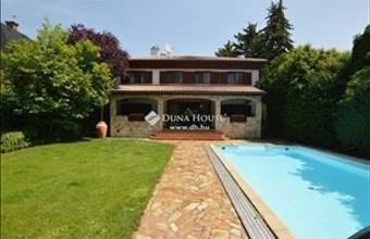 Eladó Budapest II. kerületi családi ház hirdetés (94539326)