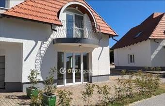 Eladó Velencei tégla lakás hirdetés (27233294)