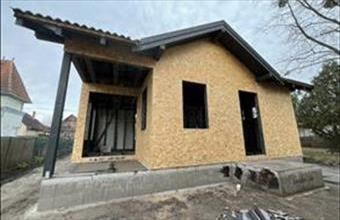 Eladó Balatonfenyvesi családi ház hirdetés (57455728)