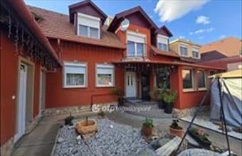 Eladó Hajdúszoboszlói sorház hirdetés (61357754)